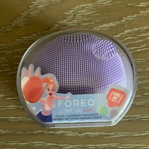 FOREO T-Sonic Facial Cleansing Massager - White